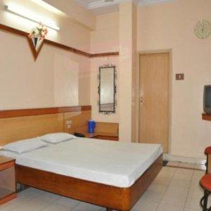 Hotel Vishnu Residency Visakhapatnam Buitenkant foto
